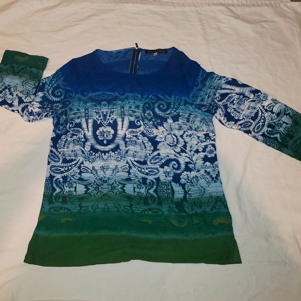 Rose & Olive top Paisly floral print